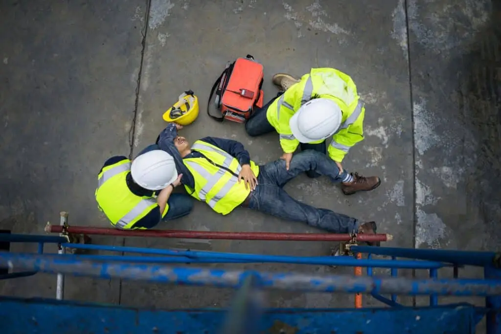 Builder accident fall scaffolding to the floor