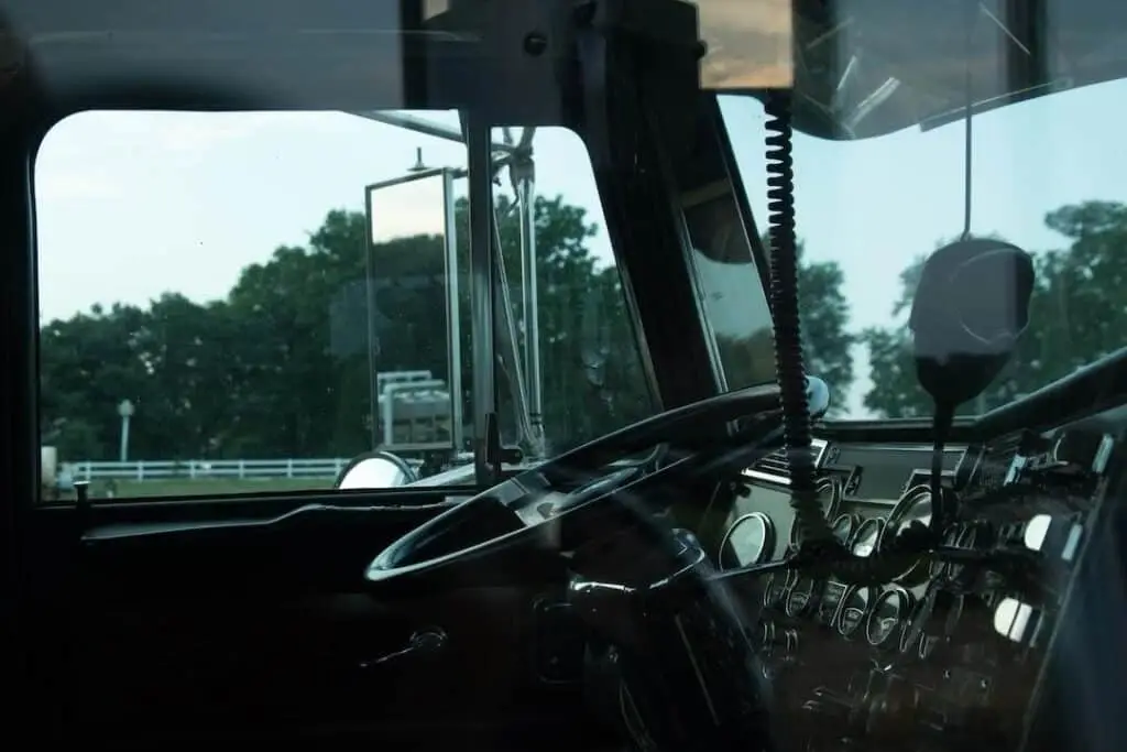 How Many 18-Wheeler Accidents Happen on I-30